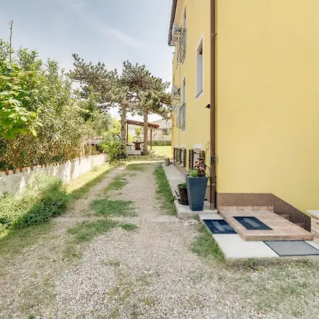 Appartamento With Parking Space Baska, Krk - 22048